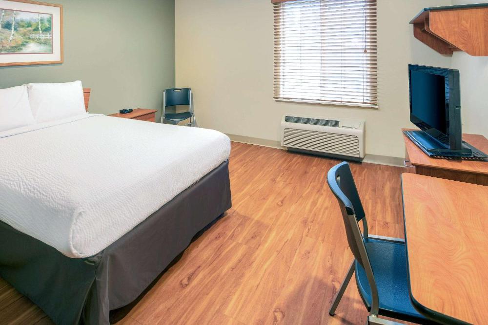 Queen Room - Disability Access/Smoking interior